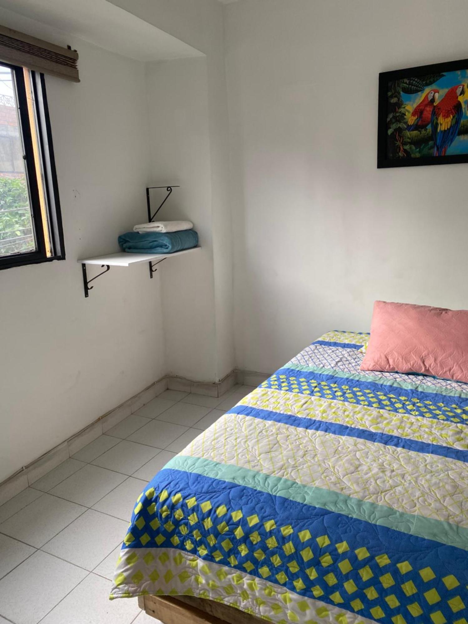 Hostel Kumho Home 麦德林 外观 照片