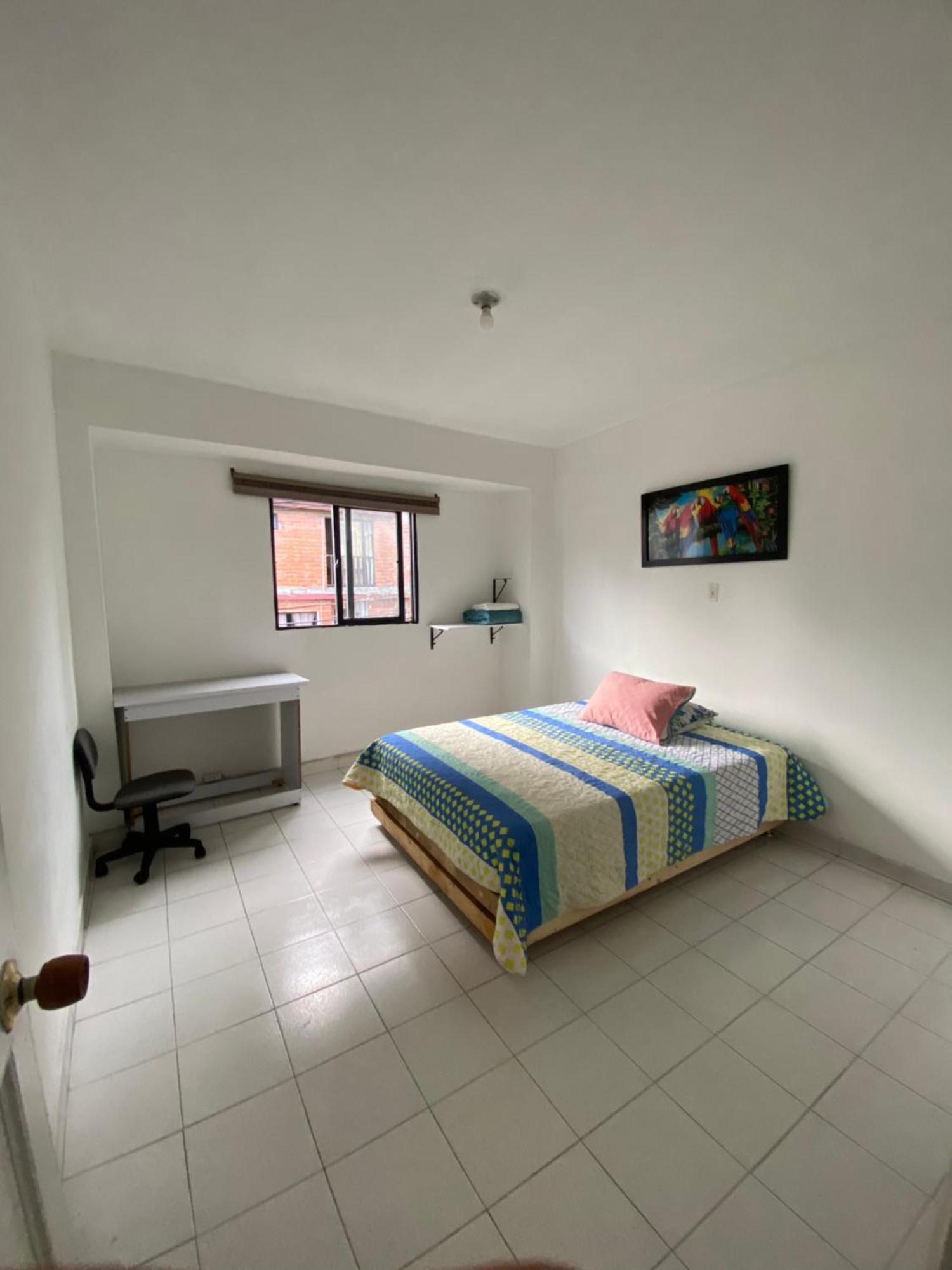 Hostel Kumho Home 麦德林 外观 照片