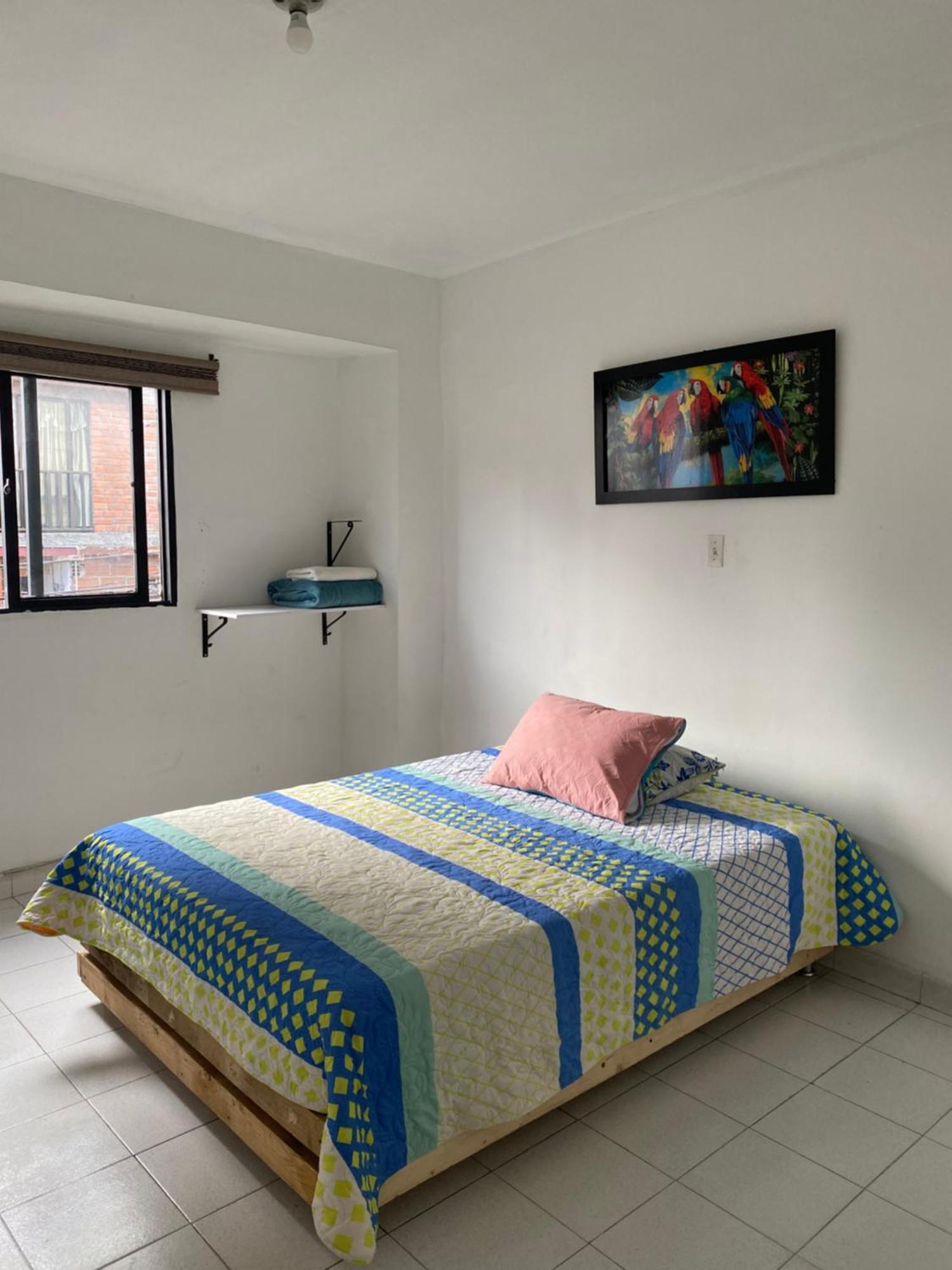 Hostel Kumho Home 麦德林 外观 照片